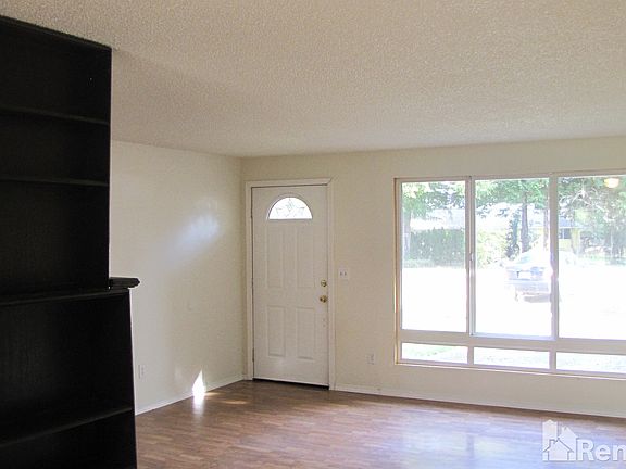 5th image of 7311 Greenvalley Ct SW