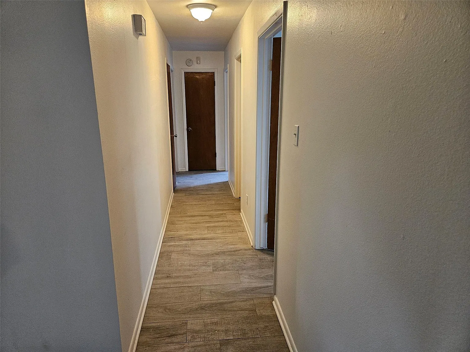 3 bed, 2.0 bath, 1449 sqft, $1,575 — Photo 4