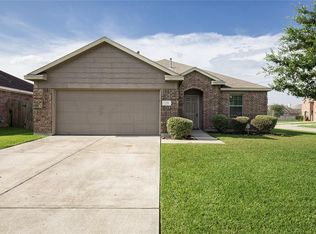 229 Splintered Arrow Dr, La Marque, TX 77568