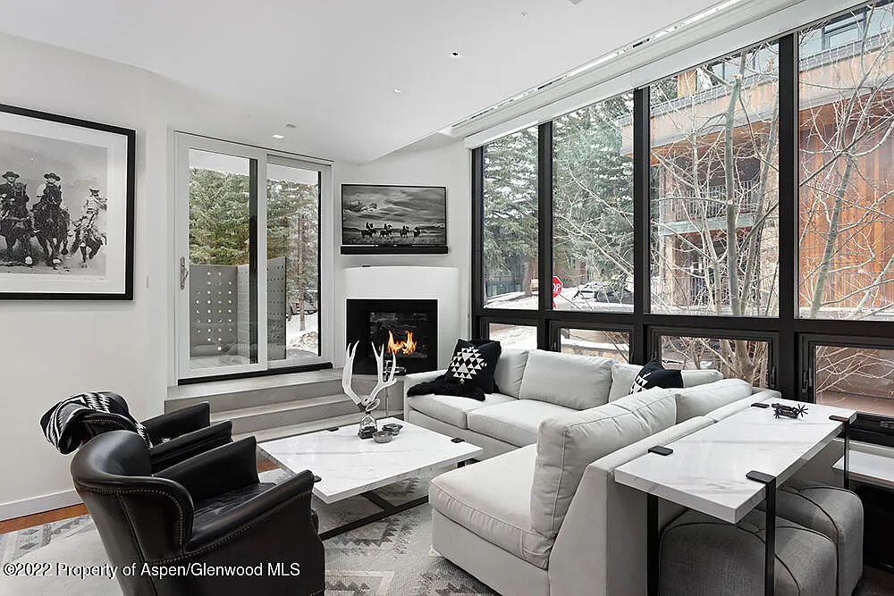 3 bed, 1238 sqft, $31,500 — Photo 3
