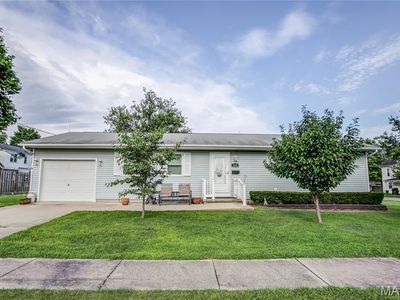 222 S Prairie St, Greenville, IL, 62246