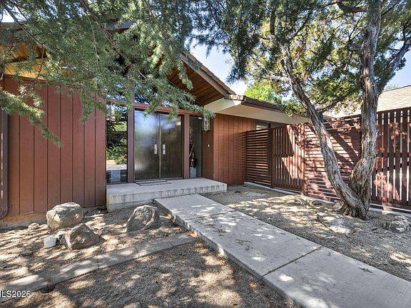 2nd image of 1640 Manzanita Ln