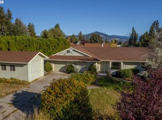 4280 Portland Dr, Hood River, OR 97031