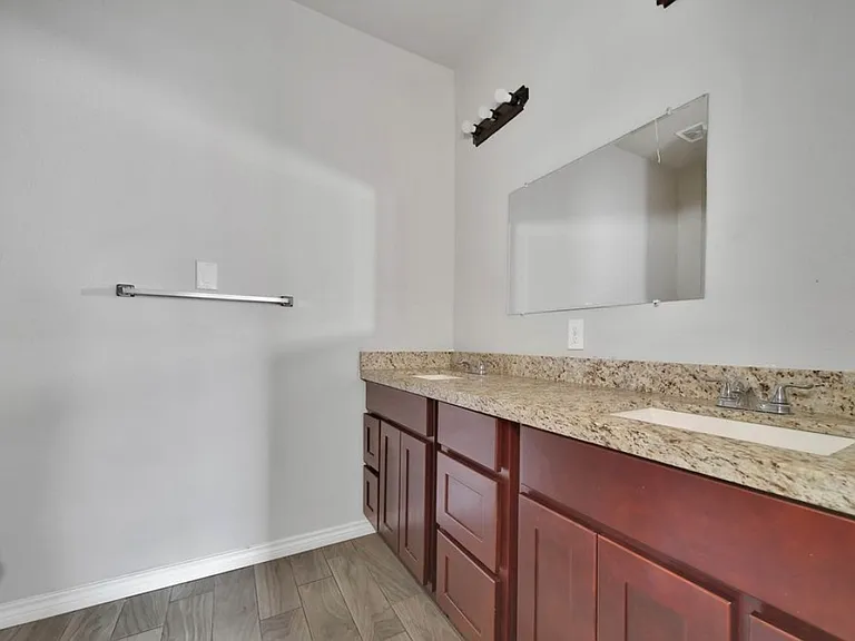 8034 Crestview Dr #B — Photo 6