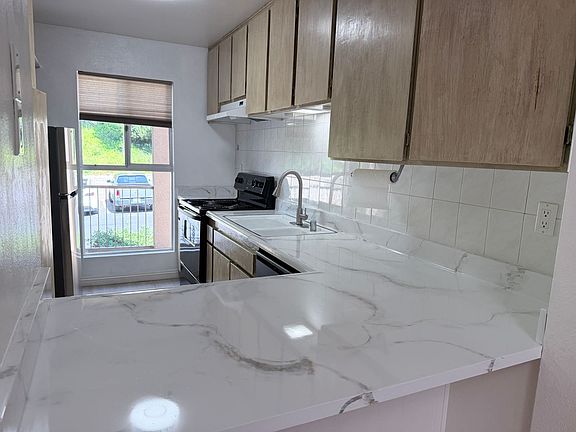 4th image of 5700 Baltimore Dr Unit 208