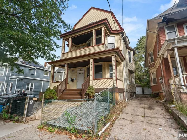 37 Vernon Ave, Newark, NJ 07108