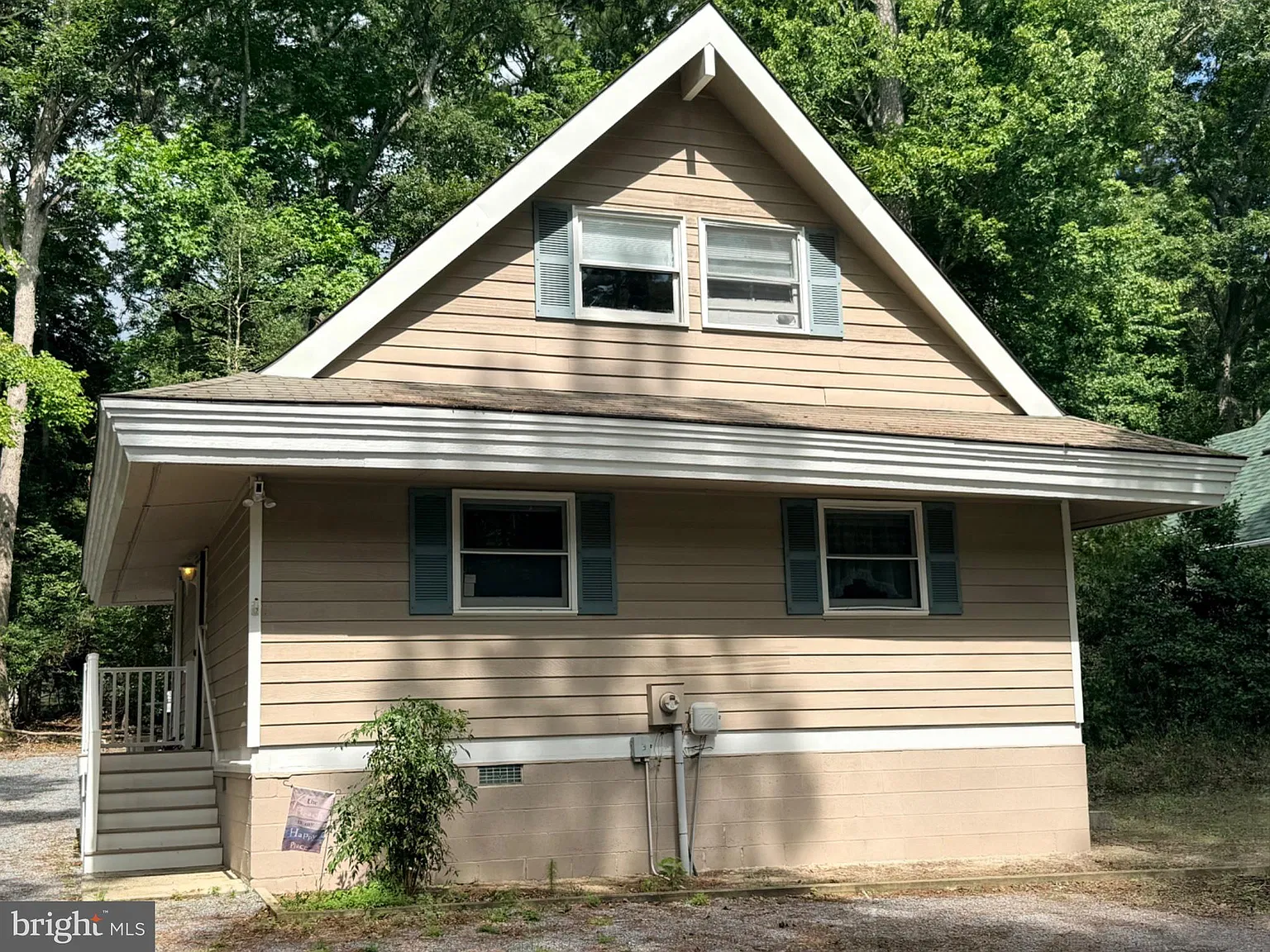 3 bed, 2.0 bath, 1200 sqft, $2,200 — Photo 2