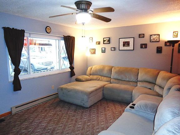 3rd image of 1424 Horlacher Ave