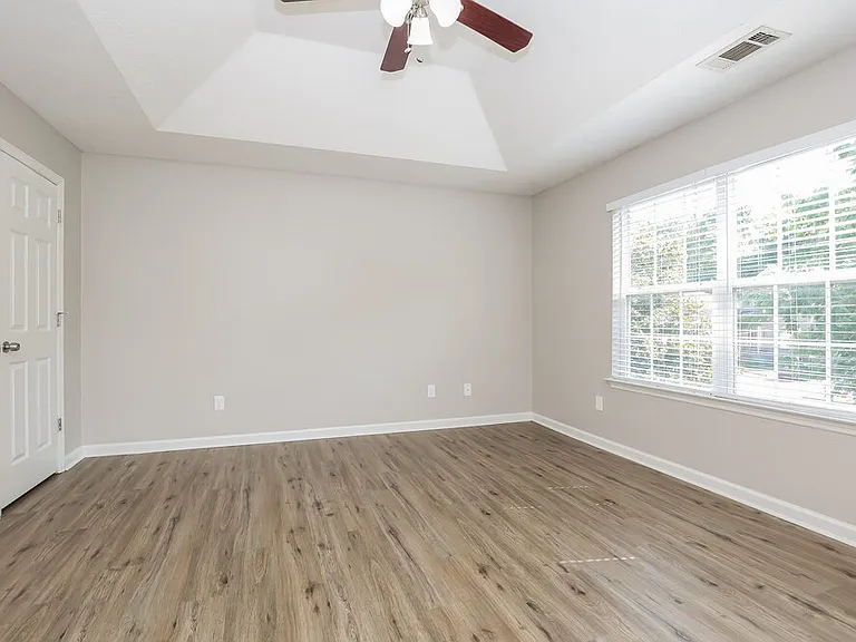 6988 Calderwood Dr — Photo 10