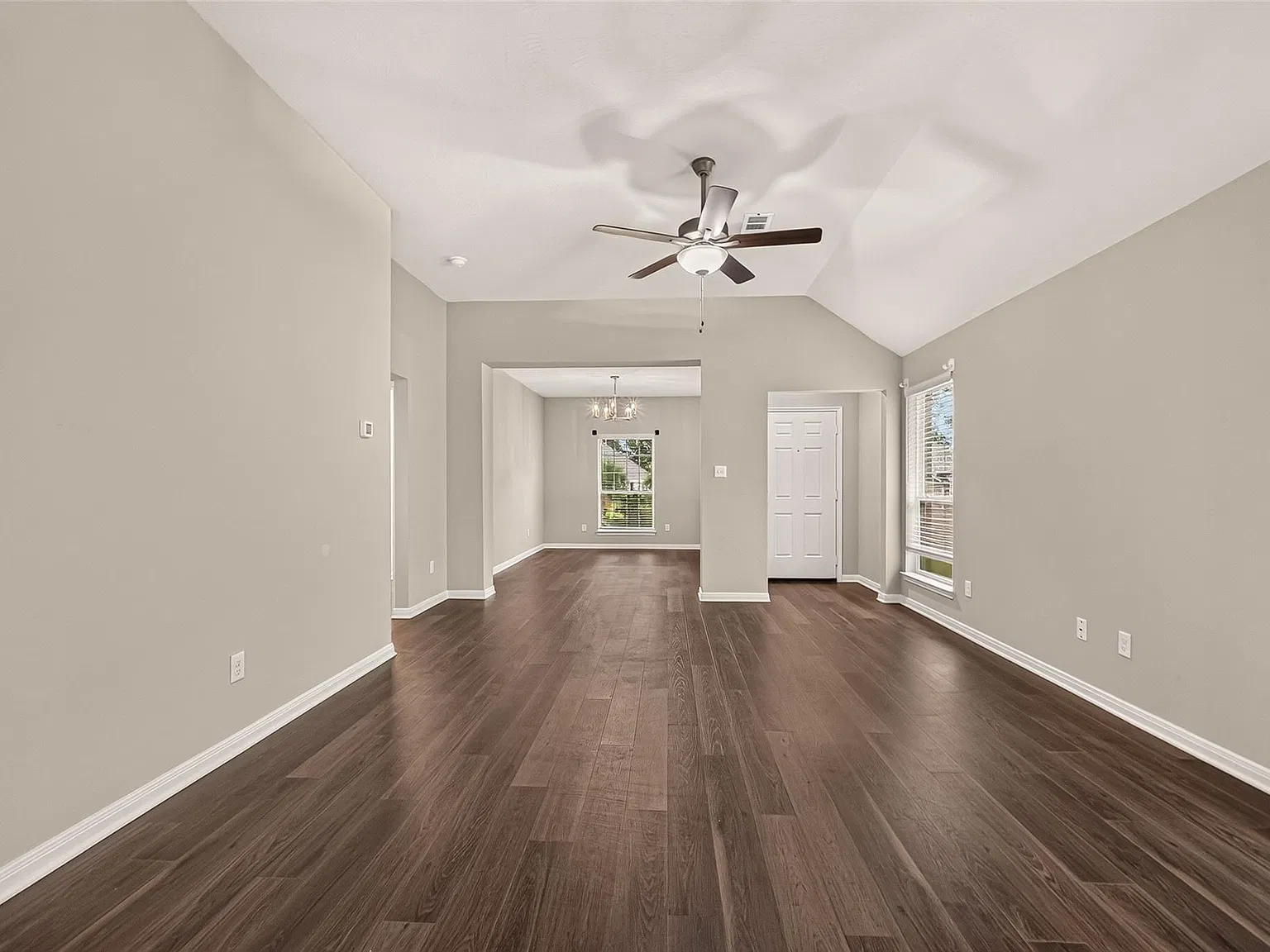 3 bed, 2.0 bath, 1551 sqft, $1,850 — Photo 4