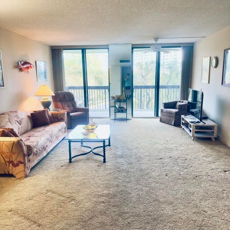 2900 NE 14th Street Causeway #403, photo 3