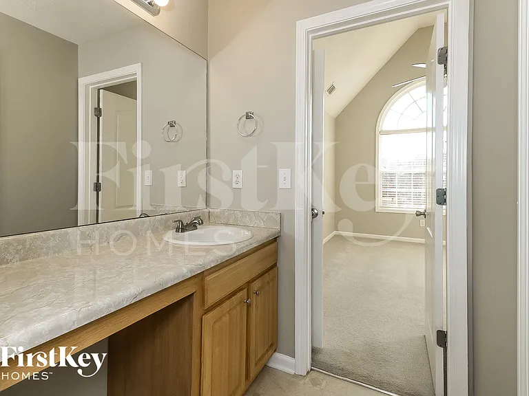 117 River Pass Ct — Photo 10