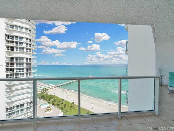 5th image of 16445 Collins Ave APT 1825