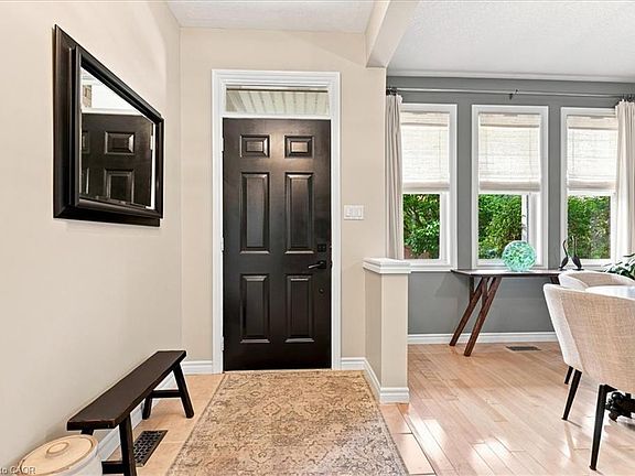 5th image of 70 Hawkswood Dr