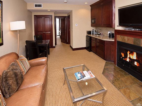 3rd image of 26 Avondale Ln #408-H