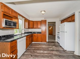 6045 Dunham Rd, Maple Heights, OH 44137