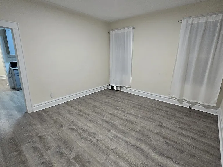 110 Schley St #1R — Photo 15