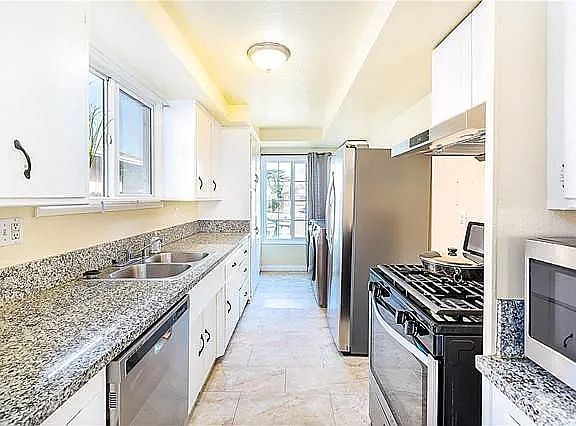 3rd image of 10114 Dorset St