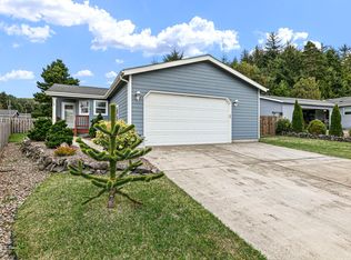 105 SE Fair Wind Ct, Depoe Bay, OR 97341