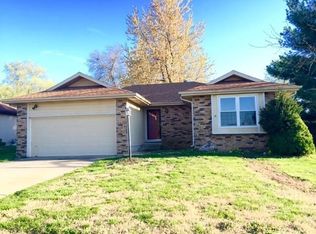2822 W Roxbury St, Springfield, MO 65807