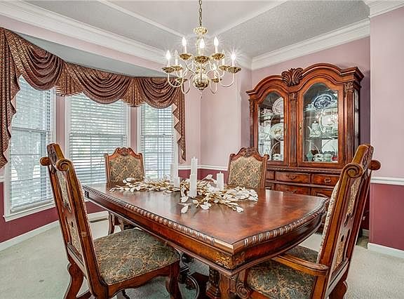5th image of 13007 Connell Dr