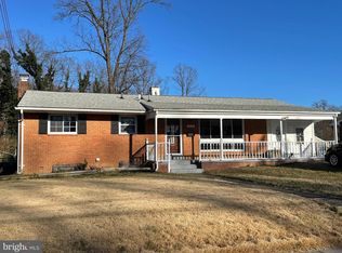 6825 Jerome St, Springfield, VA 22150