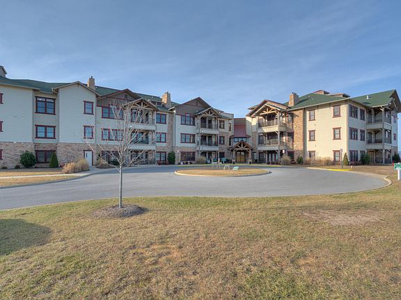 3rd image of 5430 The Peaks Dr