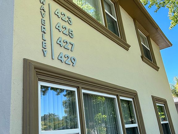 2nd image of 423 Waverley St #423
