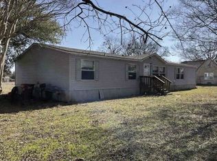 406 N Main St, Ector, TX 75439