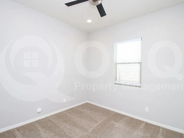 2051 E Wisteria Dr — Photo 11