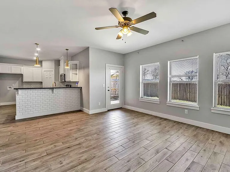 22596 County Road 157 — Photo 5