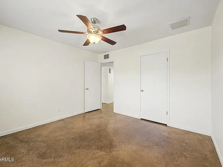 29 E Foothill Dr — Photo 16