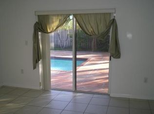 12850 SW 207th Ter, Miami, FL 33177