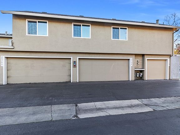 3rd image of 2370 Warfield Way Unit B