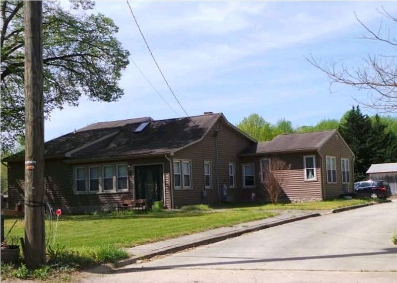 2nd image of 1182 Patuxent Rd