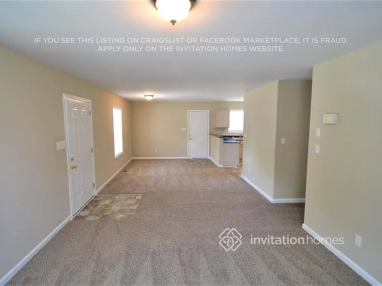427 Katonah Ave — Photo 3