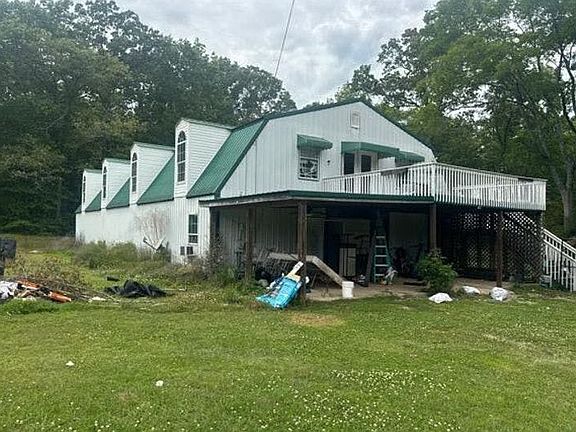 3rd image of 958 E Ridgewood Rd