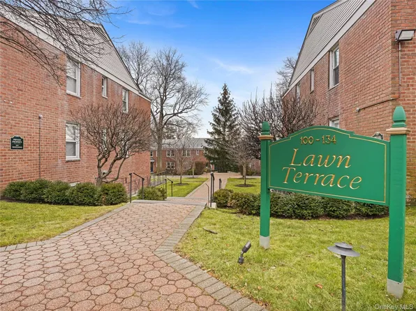 118 Lawn Terrace Terrace #1E, Mamaroneck, NY 10543