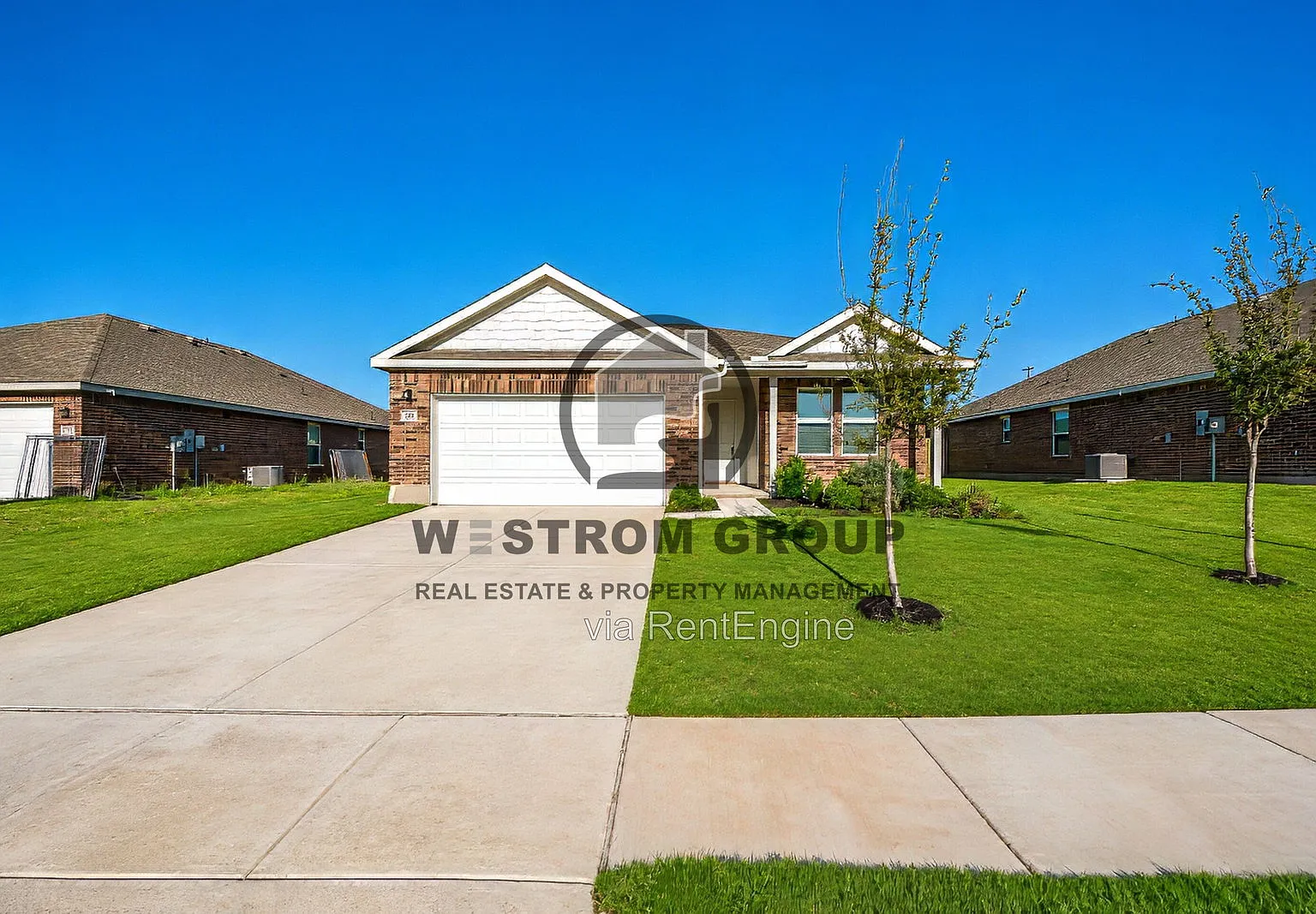 3 bed, 2.0 bath, 1416 sqft, $2,095 — Photo 1