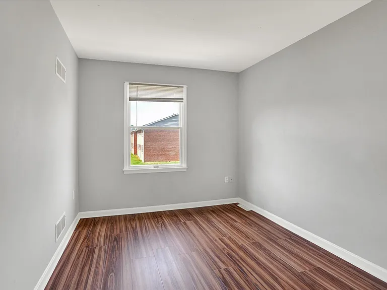 4709A Charles Rd — Photo 18