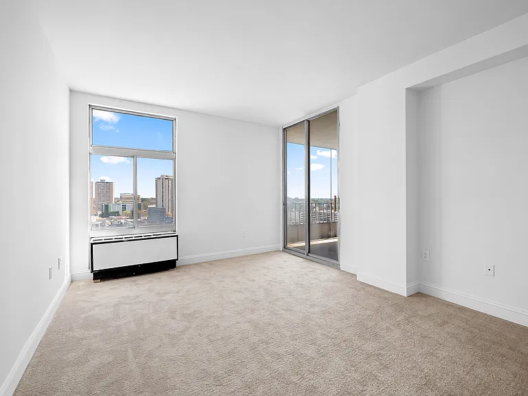28 Allegheny Ave #1608 — Photo 19