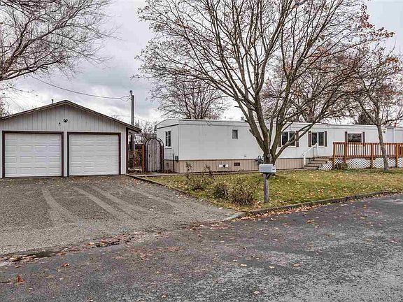 3rd image of 19138 E Cane Cir