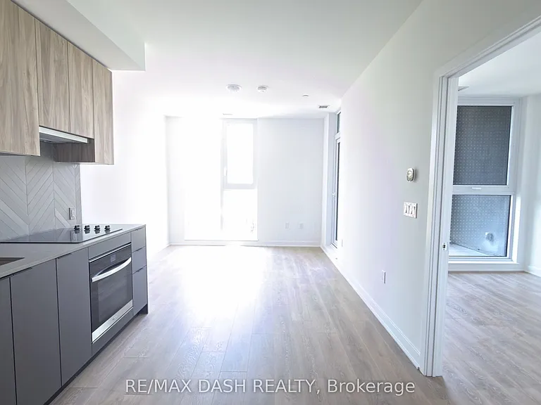 1037 The Queensway #215 — Photo 14