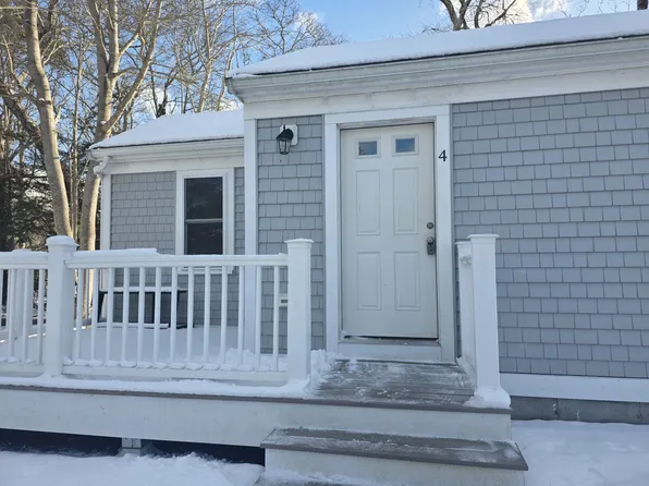 182 Sea St #4, Hyannis, MA 02601