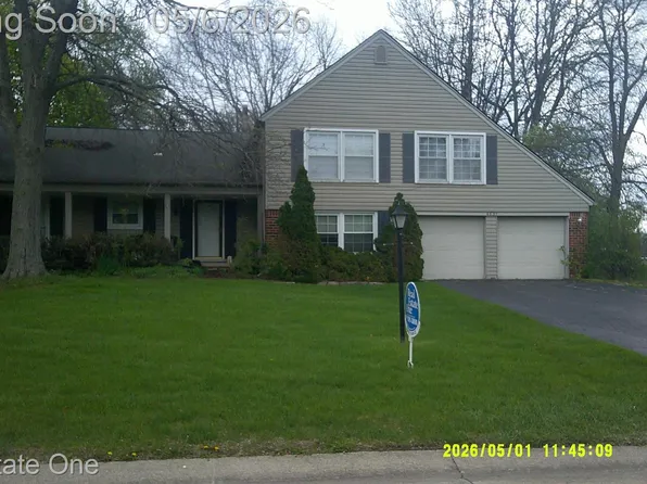 4837 Teddington Dr, West Bloomfield, MI 48323