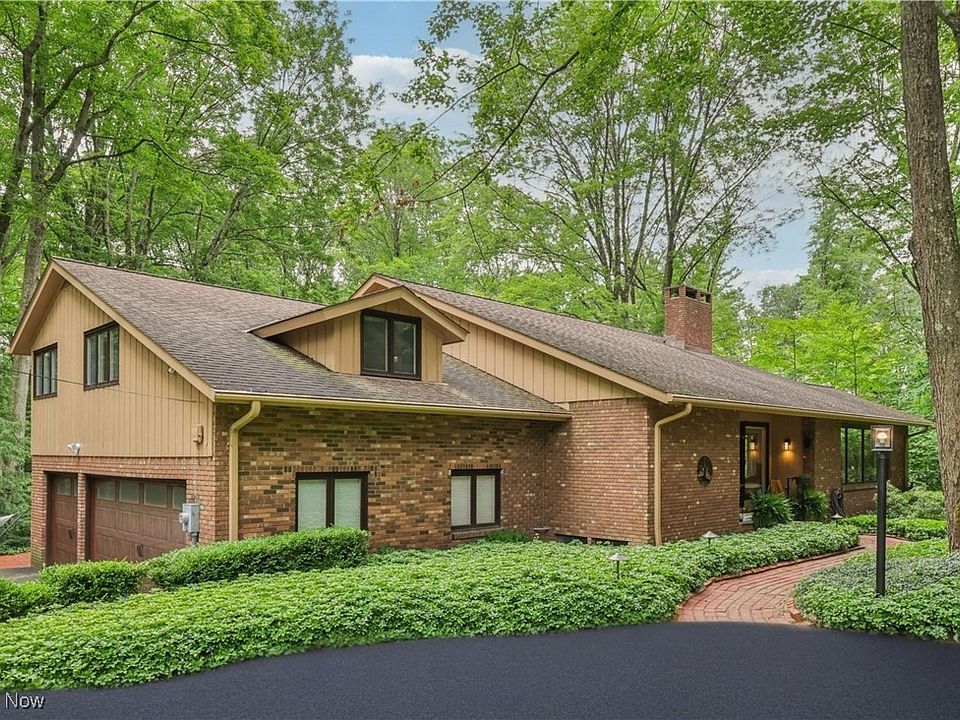 1st image of 205 Aspenwood Dr