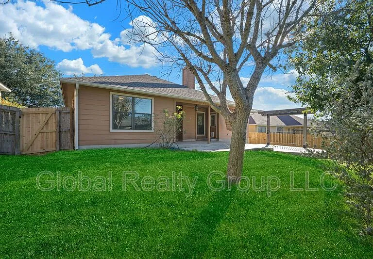 1634 Sunblossom Cir — Photo 3