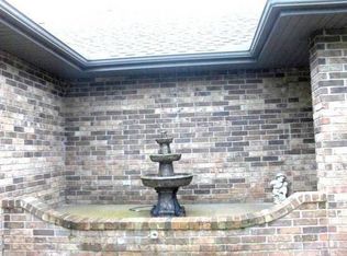 377 Sunny Brook Dr, Branson, MO 65616