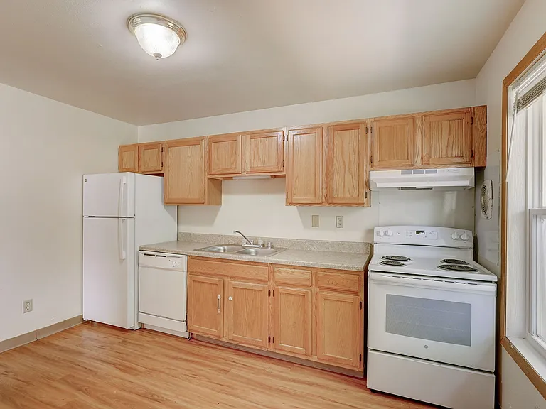 6204 W Main St — Photo 2
