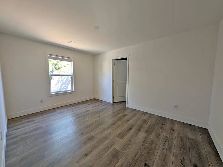 400 Sulphur Bank Dr #38 — Photo 6